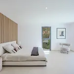 Contemporary With Heated Pool Near Sea Villa Saint-Raphaël